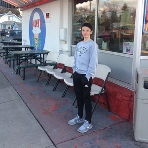 Meet your Posher, Roman